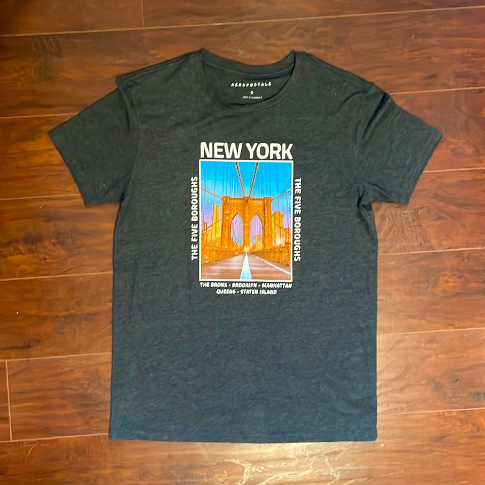 Aeropostal New York Brooklyn bridge Tee shirt